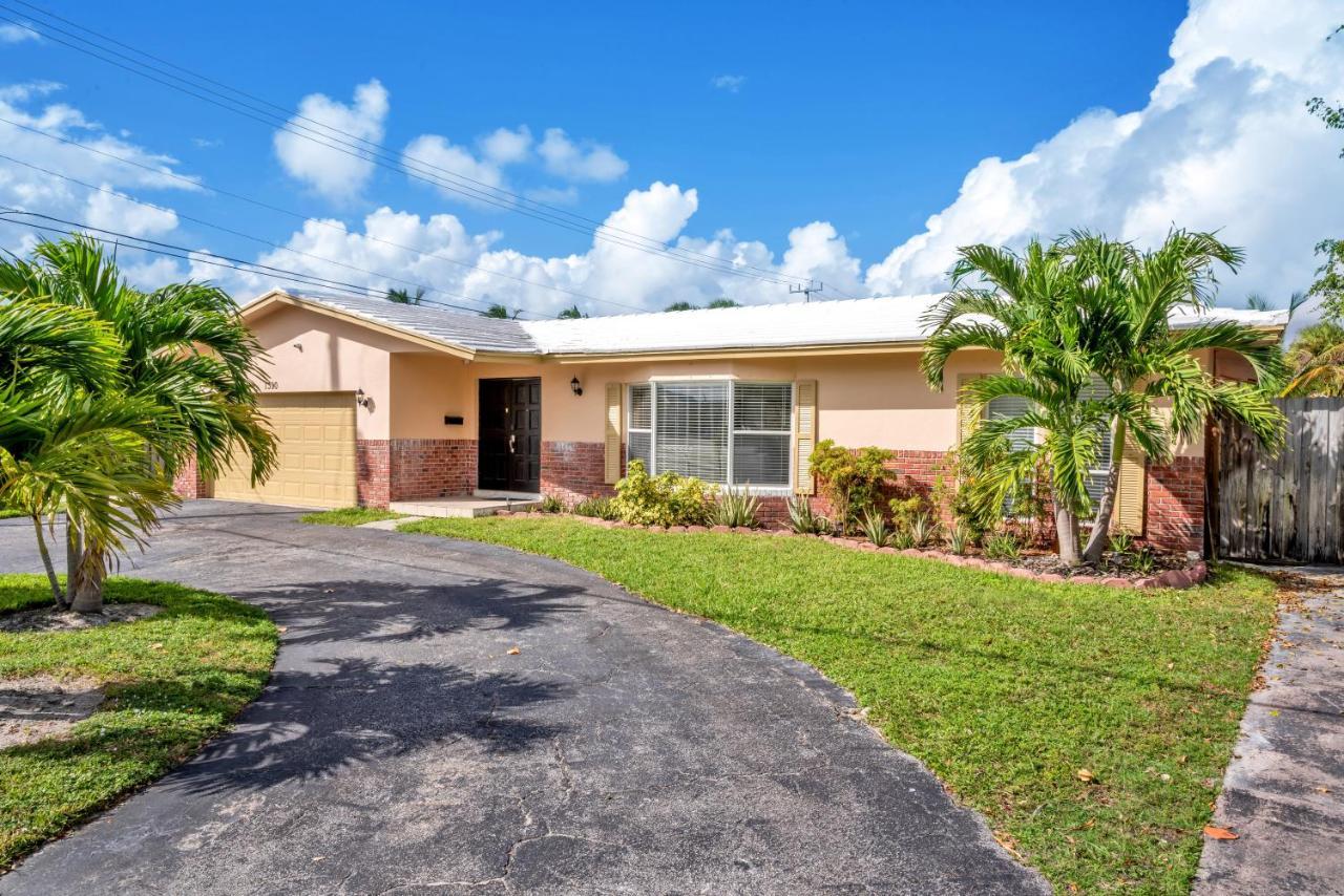 4 Bd Near Beach Spacious Solar Heated Pool Waterfront Home Pompano Beach Exterior photo